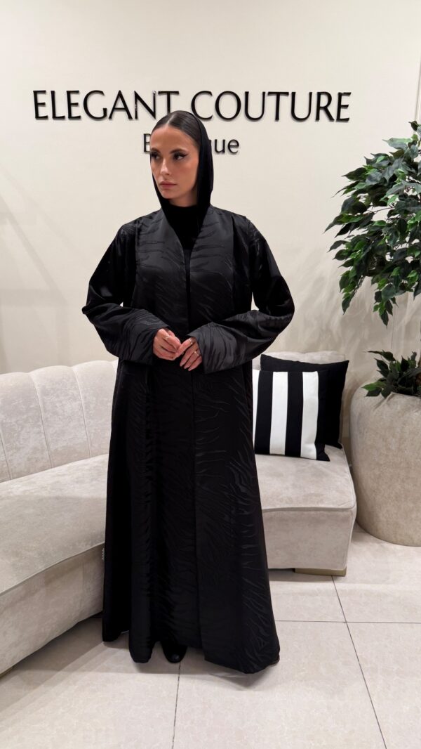 BLACK SHINY ZEBRA PATTERN SATIN ABAYA