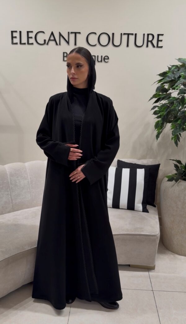 PLAIN BLACK WITH SMALL DANTEL LINING