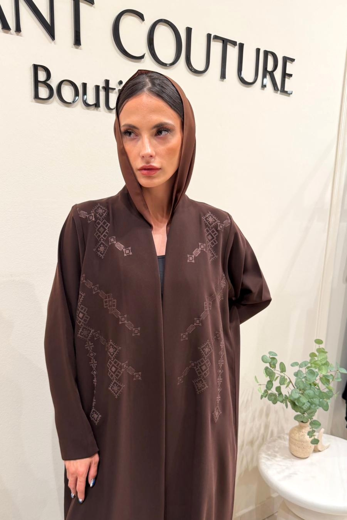 BROWN EMBROID ABAYA