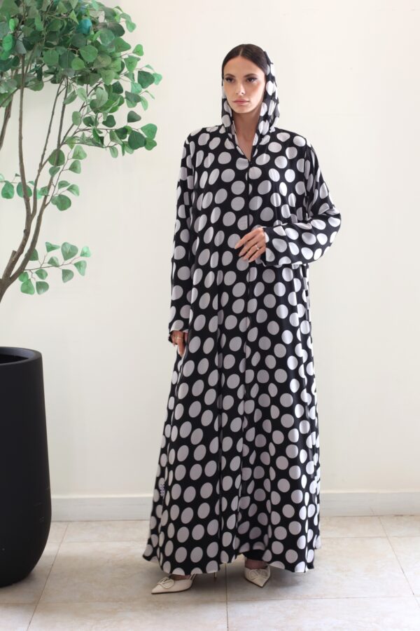 BLACK & WHITE POLKA DOTS ABAYA