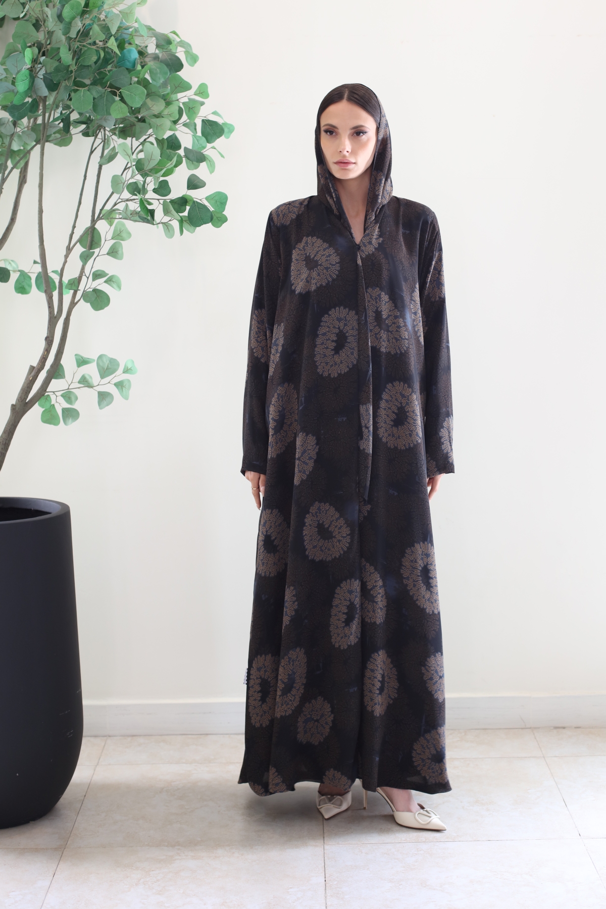 BLACK WITH BROWN PRINTED ABAYA