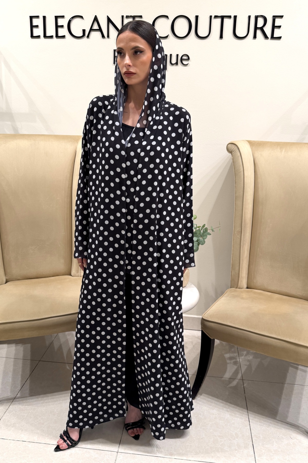 BLACK SMALL POLKA DOTS ABAYA