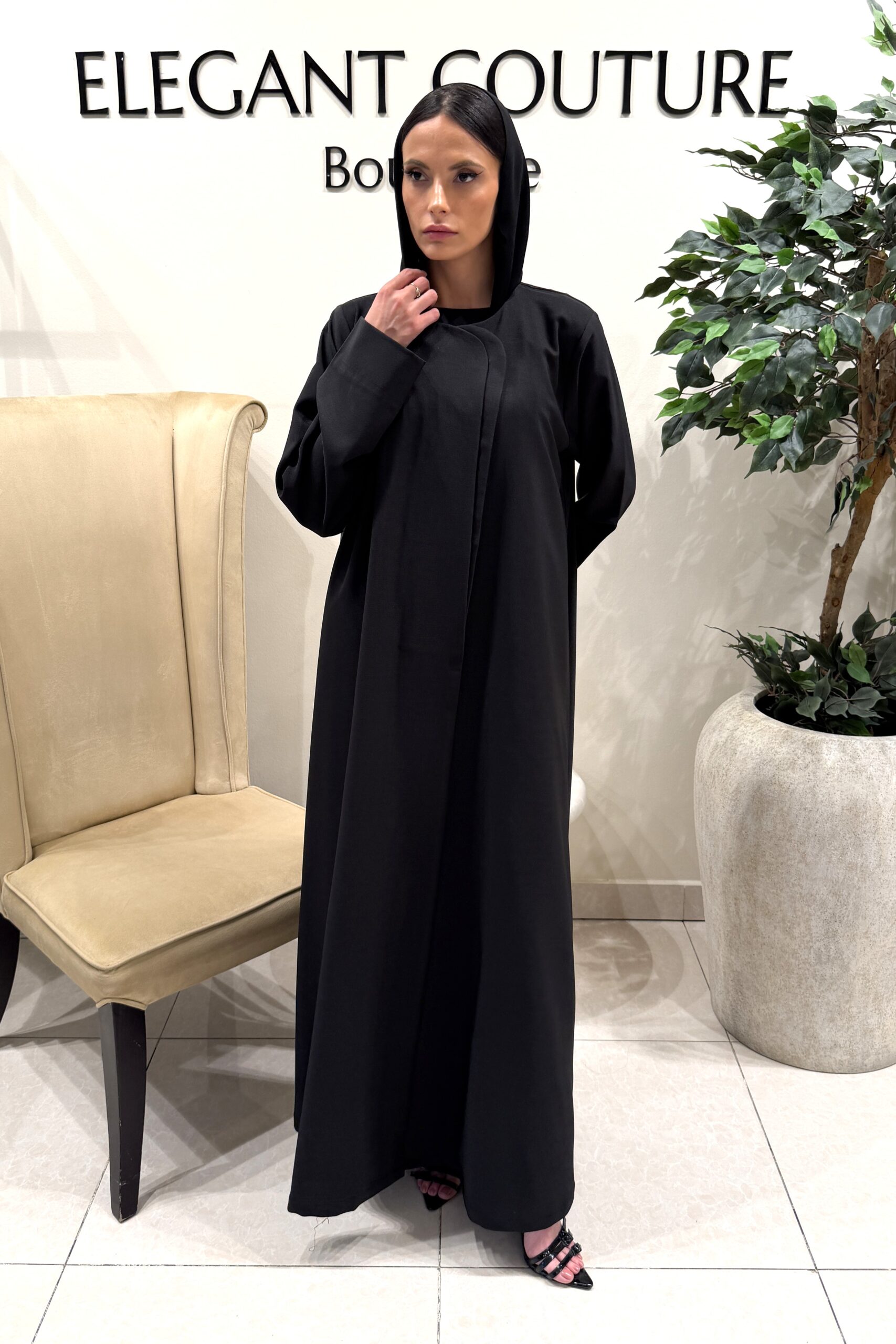 BLACK WITH CURVE CUT DESIGN