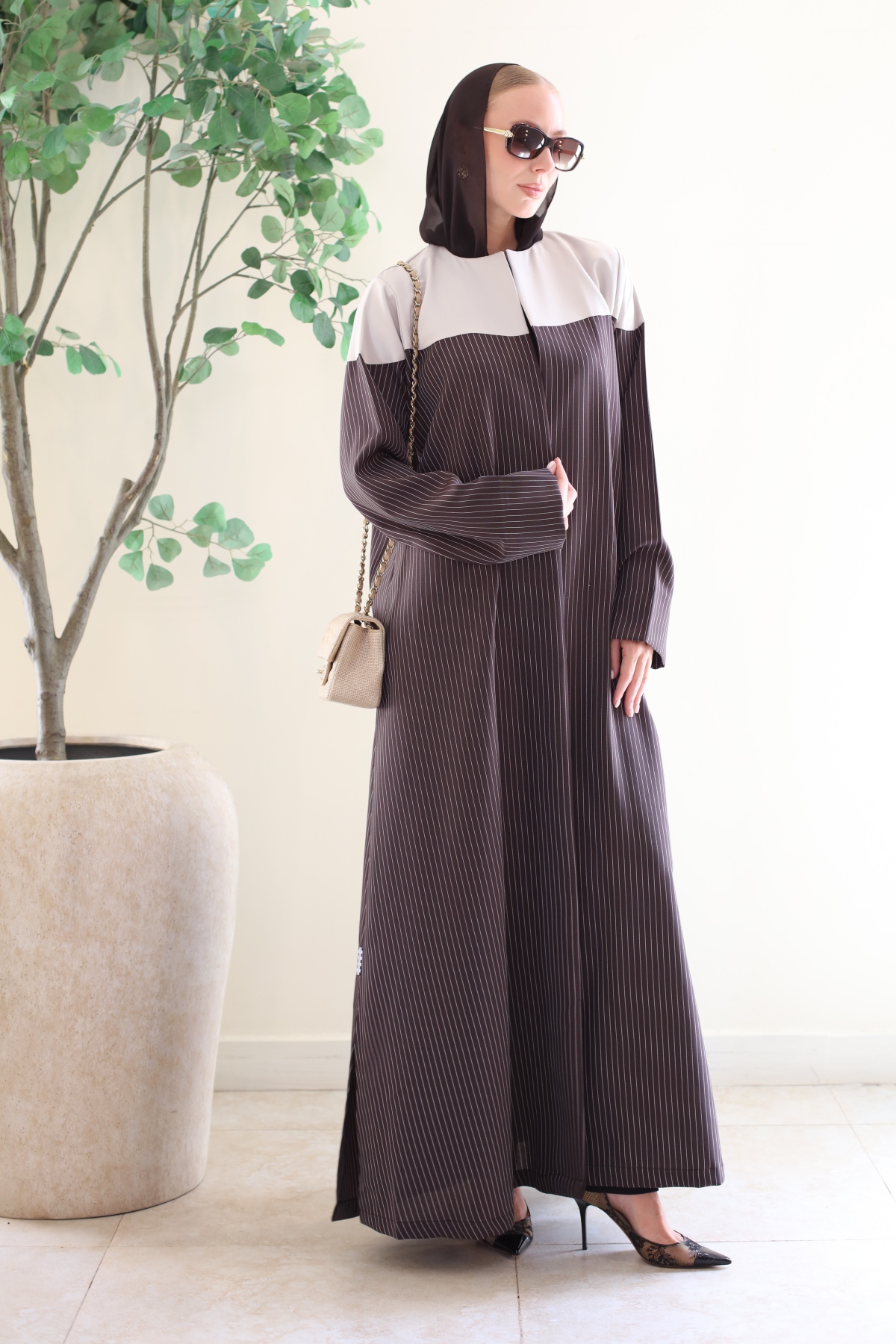 BROWN STRIPE ABAYA