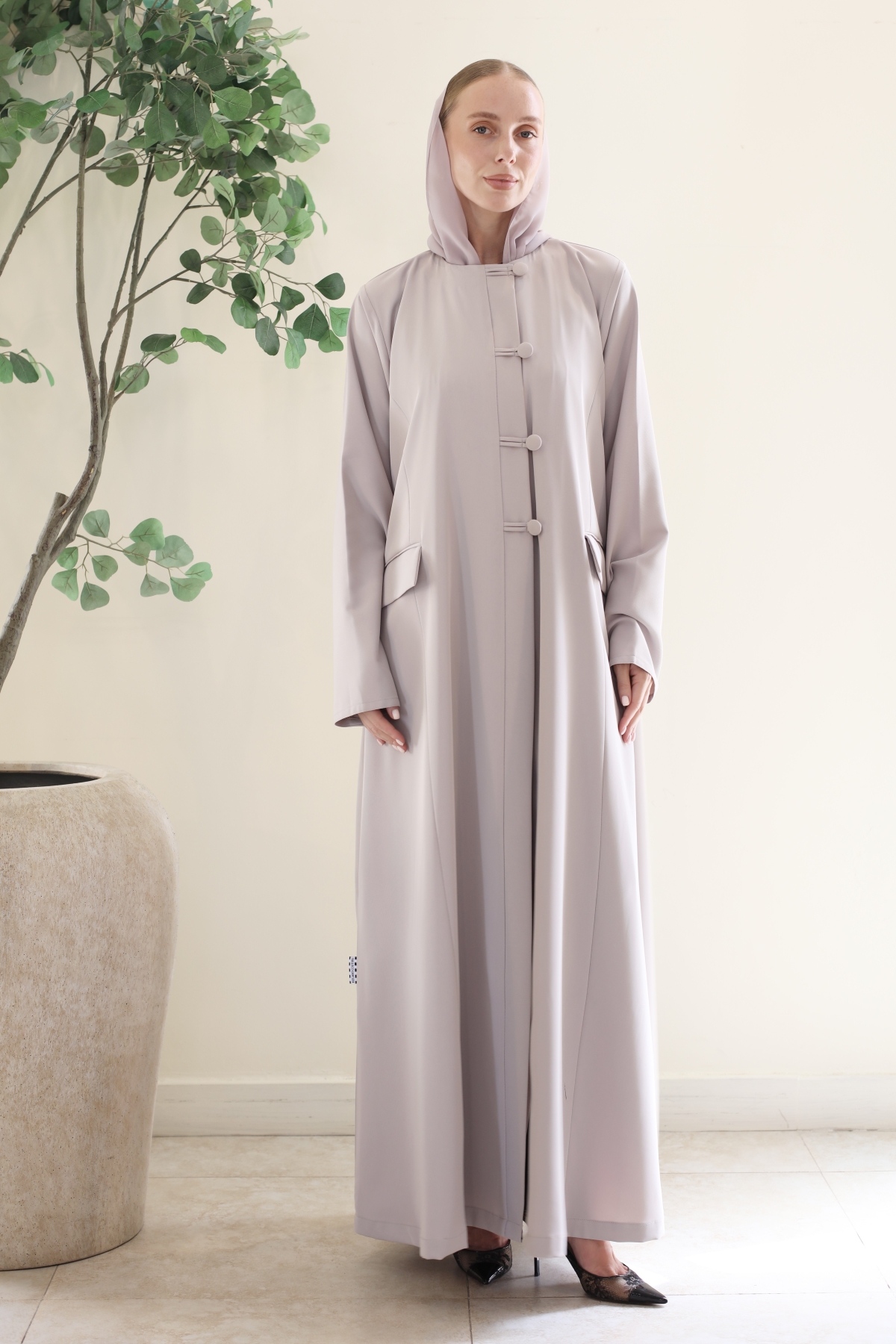BEIGE WITH POCKET ABAYA