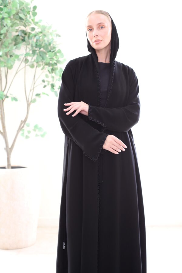 BLACK WITH DETAILED THREAD STICHED ABAYA
